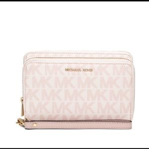 👀👀michael kors adele large flat multi phone case